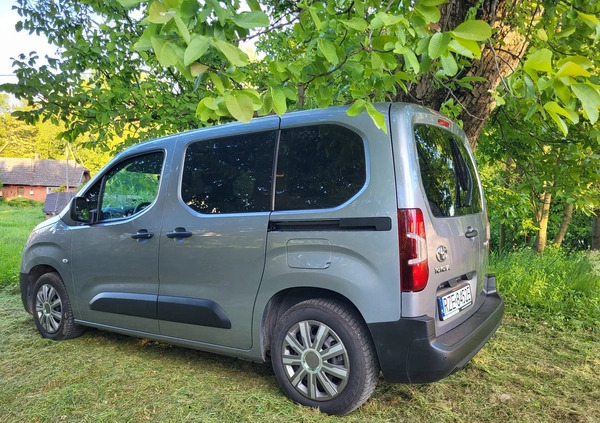 Toyota Proace City Verso cena 53900 przebieg: 225000, rok produkcji 2020 z Rzeszów małe 211